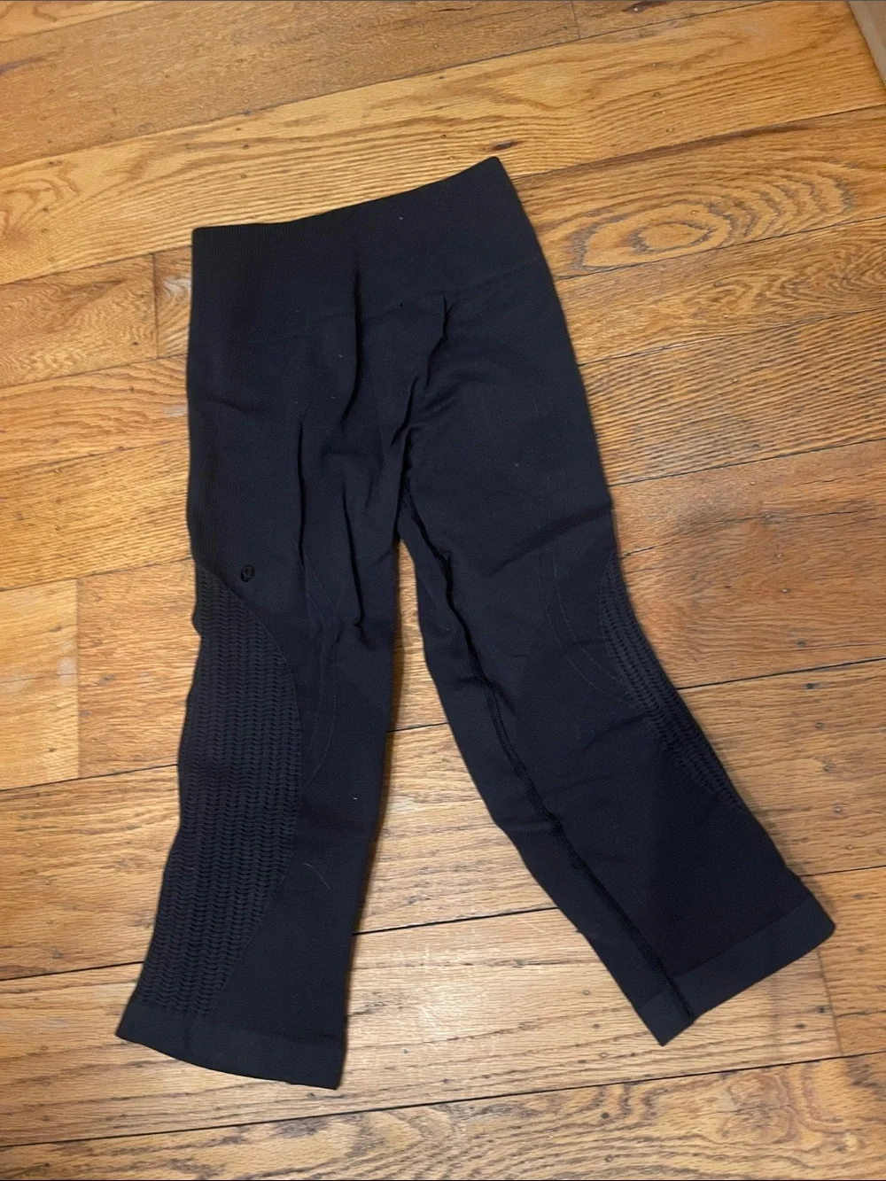 2 pair Lululemon Black/ dark gray High-Waist Cropped Leggings